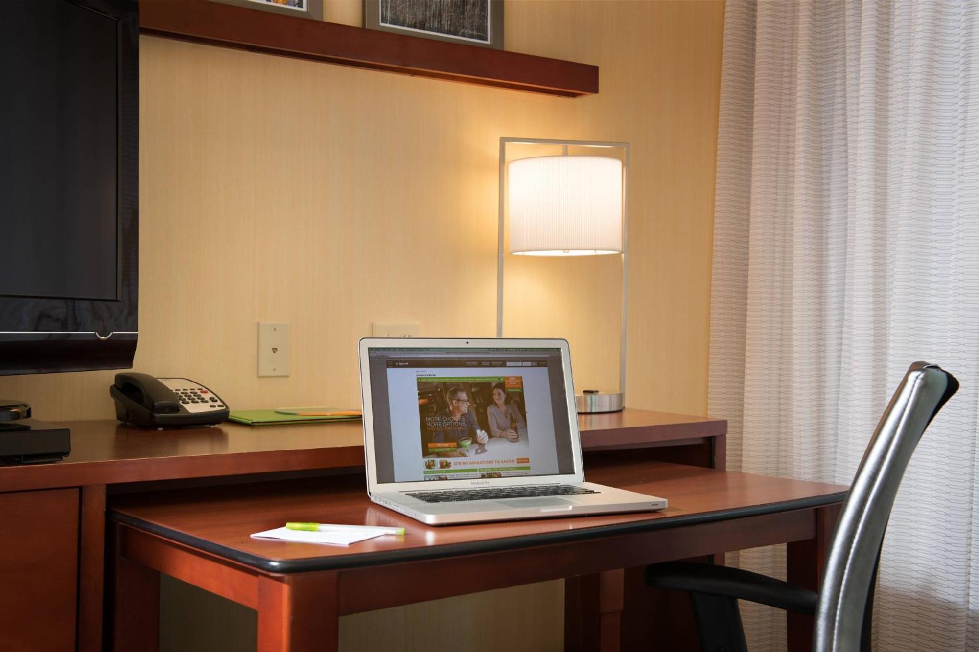 Courtyard By Marriott Hanover Lebanon Exterior foto